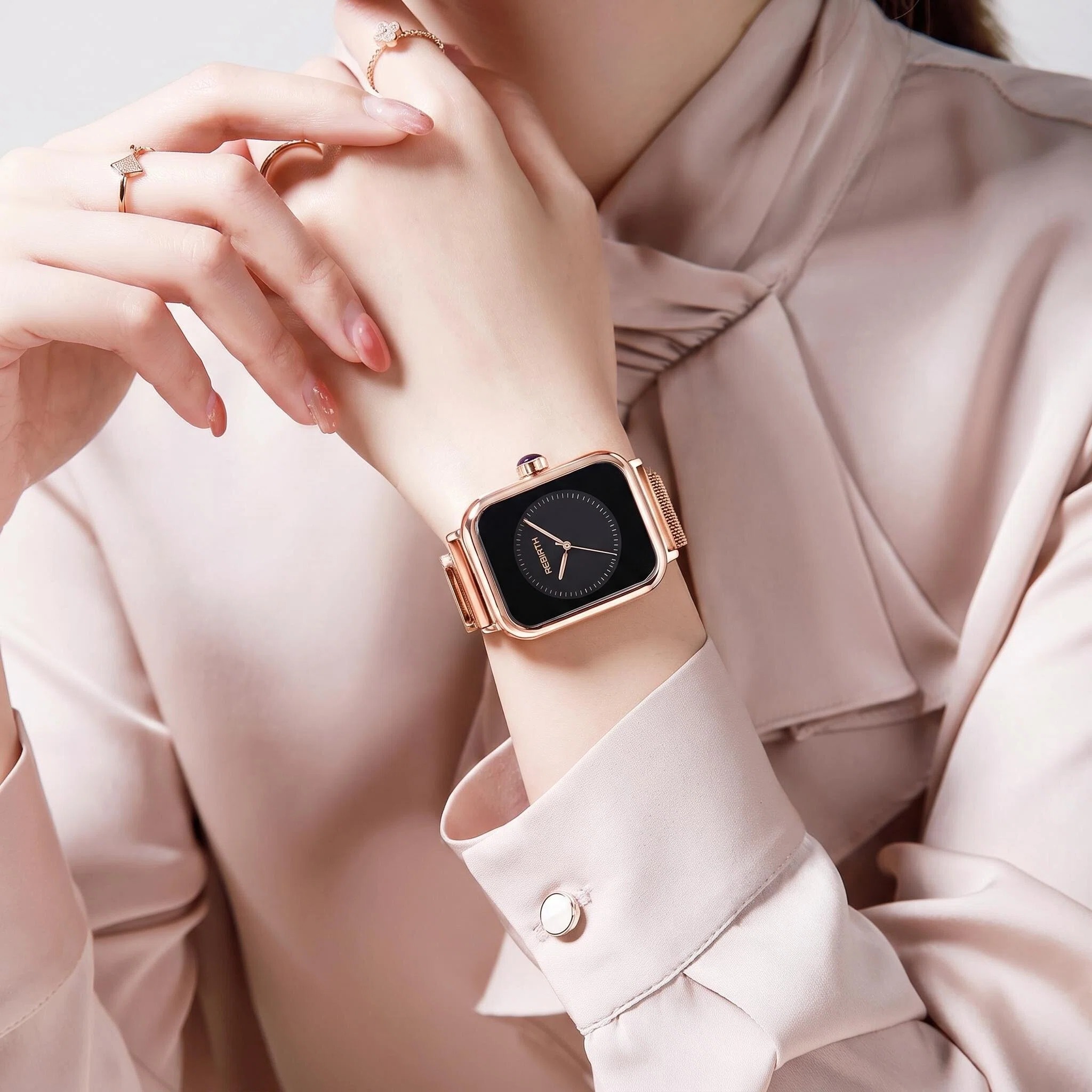 Montre carrée de luxe légère p - Quiet Luxury Watch avis et prix