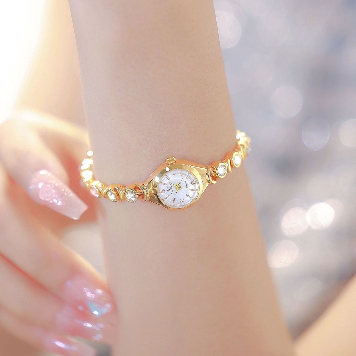 Montre-bracelet à quartz étanc - Luxury Watch List avis et prix
