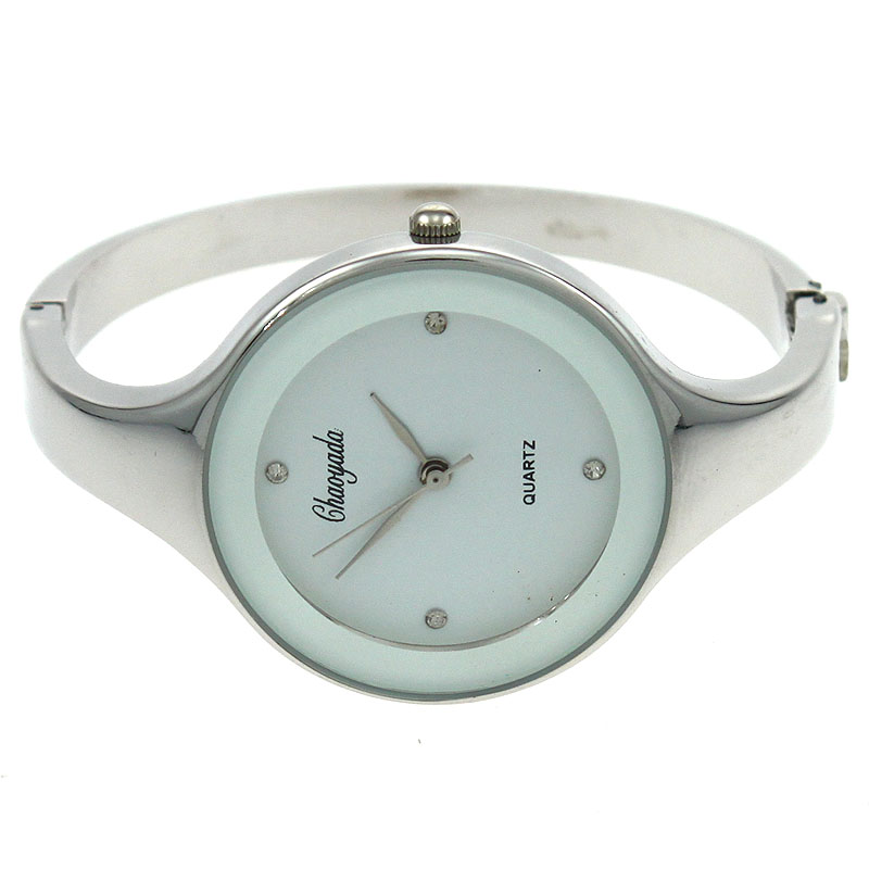 Montre manchette en acier inox - Luxury Watch Girl avis et prix